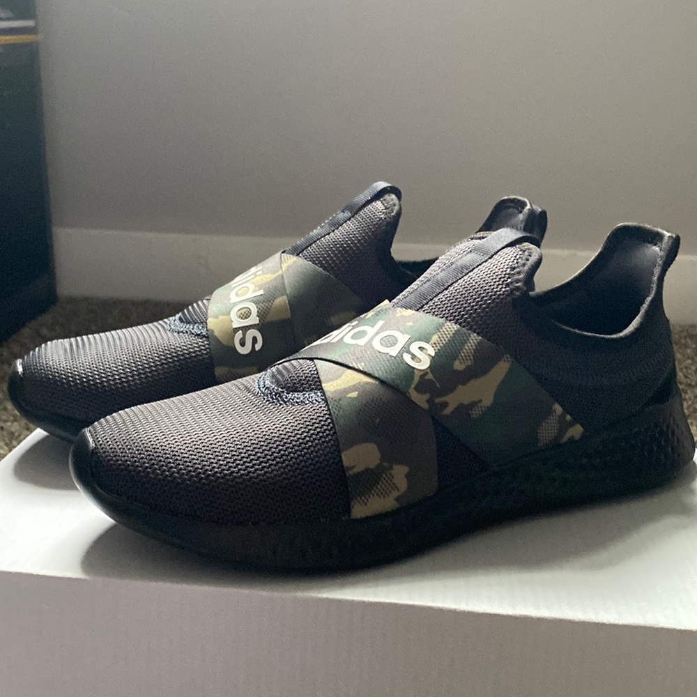 Pure Motion Adapt Camo Adidas Sneakers